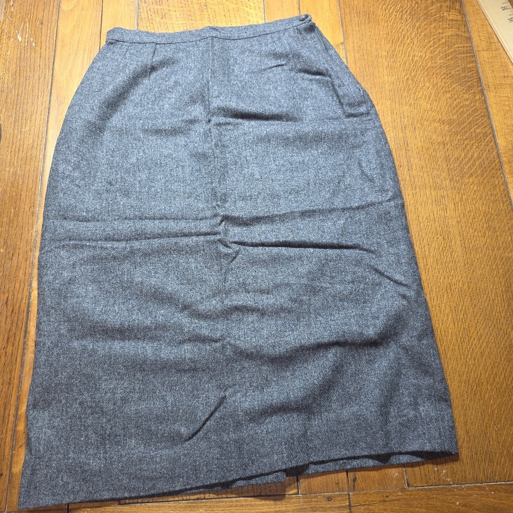 VTG 1960's Women's‎ Wool Skirt Size 25" USA Gray